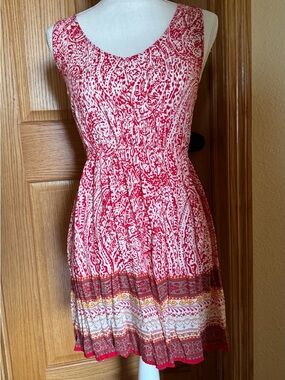 En Creme Red and White Printed Sleeveless Mini Dress